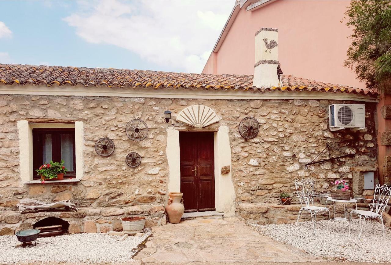 Stazzu Juanni Villa Loiri Porto San Paolo Екстериор снимка